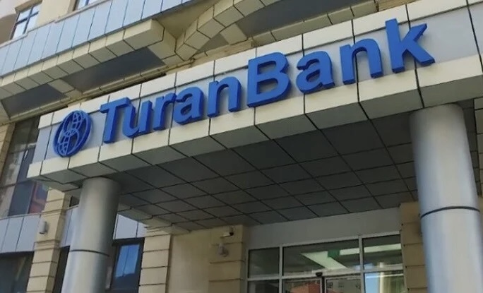 Azərbaycanda əhali pullarını təcili bu bankdan çıxarır