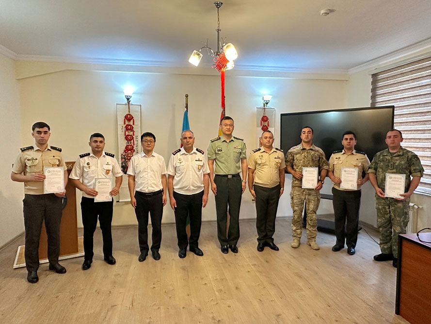 Azərbaycan hərbçiləri Çin dilini öyrənir – FOTO