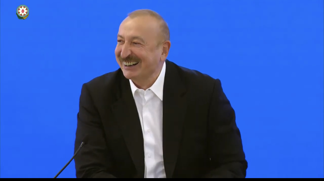 Mənə verdiyi suala görə işdən çıxarıldı, Aleksey, ehtiyatlı ol – Prezidentdən sürpriz çıxış + VİDEO